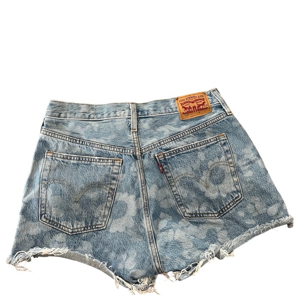 Levi 501 Denim Shorts - Picture 2 of 4